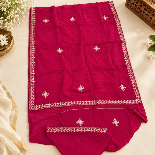 Pink_Embellished_Saree_With_Blouse_Piece_For_Women