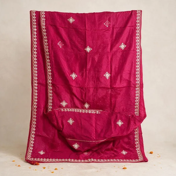 Pink_Embellished_Saree_With_Blouse_Piece_For_Women