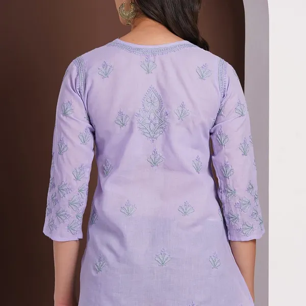 Lavender_Hand_Embroidered_Chikan_Cotton_Top_With_Contrast_Thread_Work