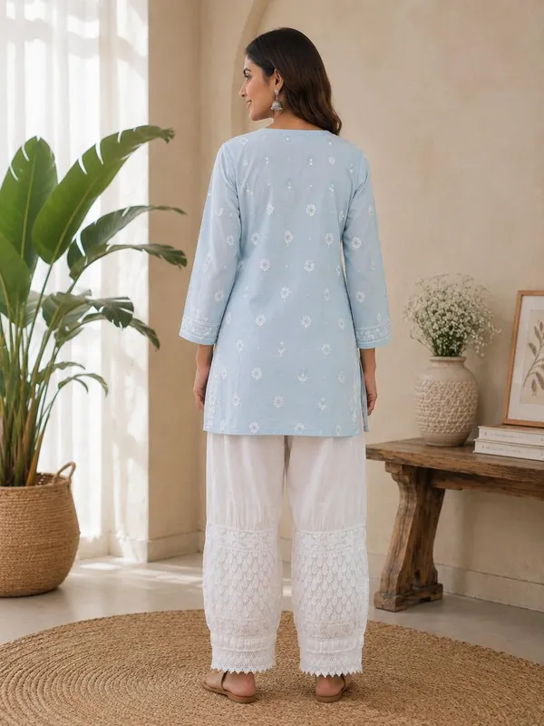 White_Hand_Embroidered_Lucknowi_Chikankari_Palazzo
