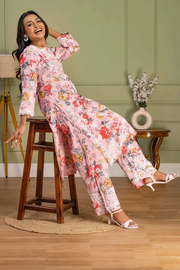Light_Pink_Floral_Mul_Cotton_Kurti_Set