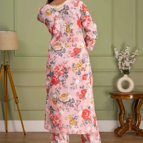 Light_Pink_Floral_Mul_Cotton_Kurti_Set