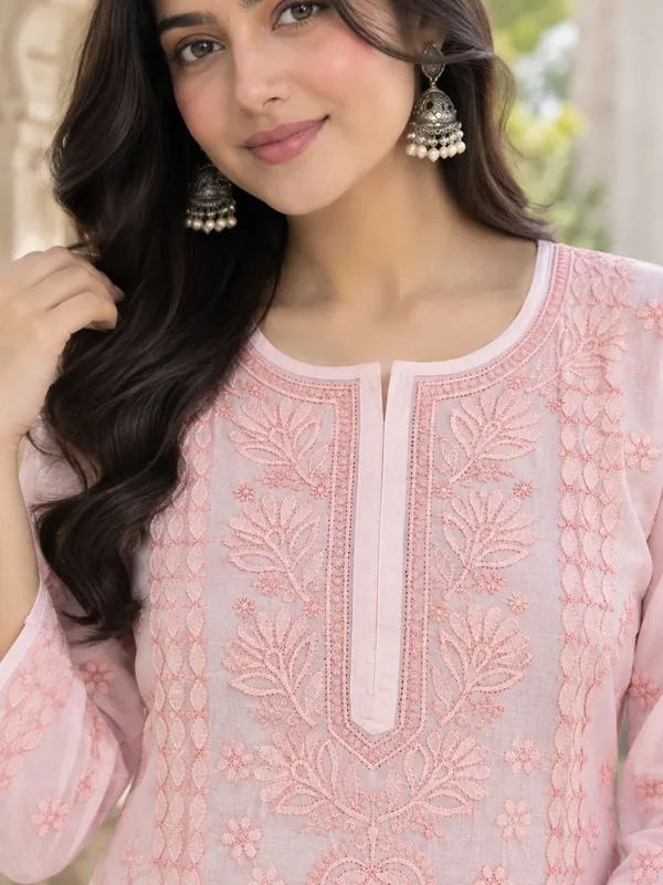 Baby_Pink_Handcrafted_Lucknowi_Chikan_Aabha_Cotton_Kurti