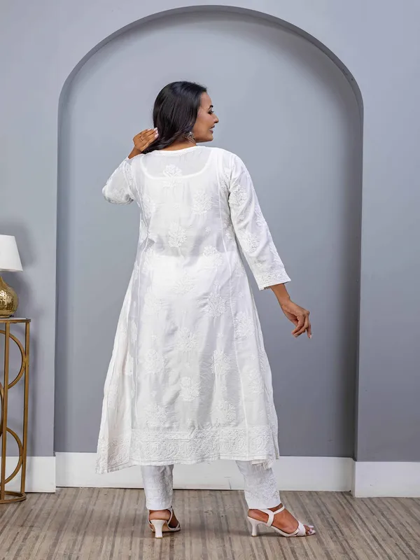 Hand_Crafted_Lucknowi_Chikankari_Mul_Chanderi_White_Angarkha