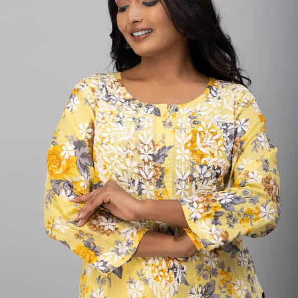 Yellow_Floral_Mul_Cotton_Kurti_Set