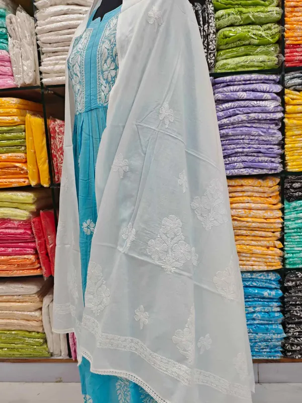 White_Hand_Embroidered_Lucknowi_Chikankari_Pure_Soft_Cotton_Dupatta