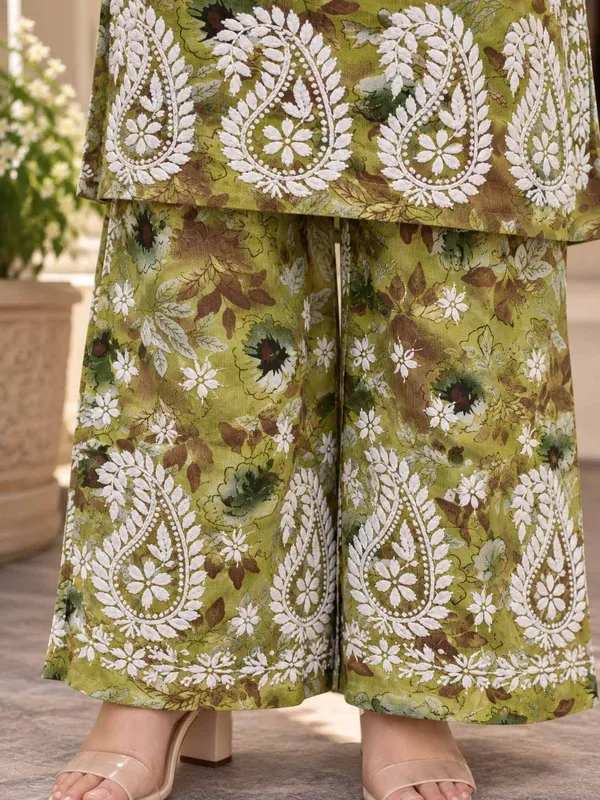 Olive_Green_Handcrafted_Lucknowi_Chikan__Cotton_Kurti_Set