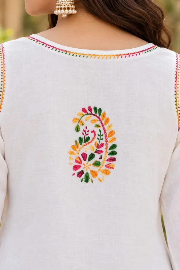 White_Hand_Embridered_Lucknow_Chikankari_Noori_Cotton_Kurti