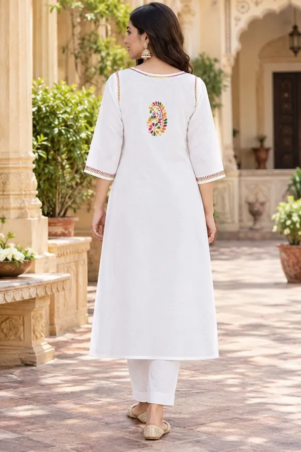 White_Hand_Embridered_Lucknow_Chikankari_Noori_Cotton_Kurti