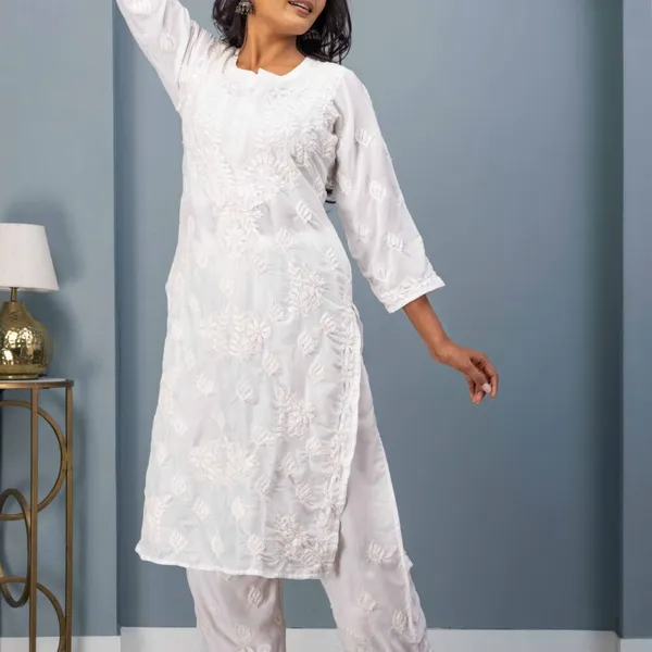 White_Muslin_Kurti_Set