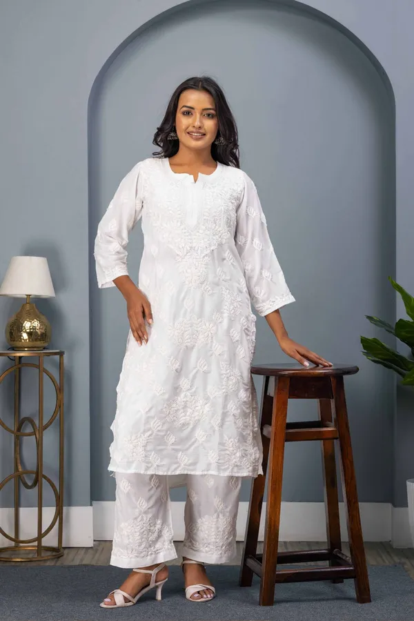 White_Muslin_Kurti_Set