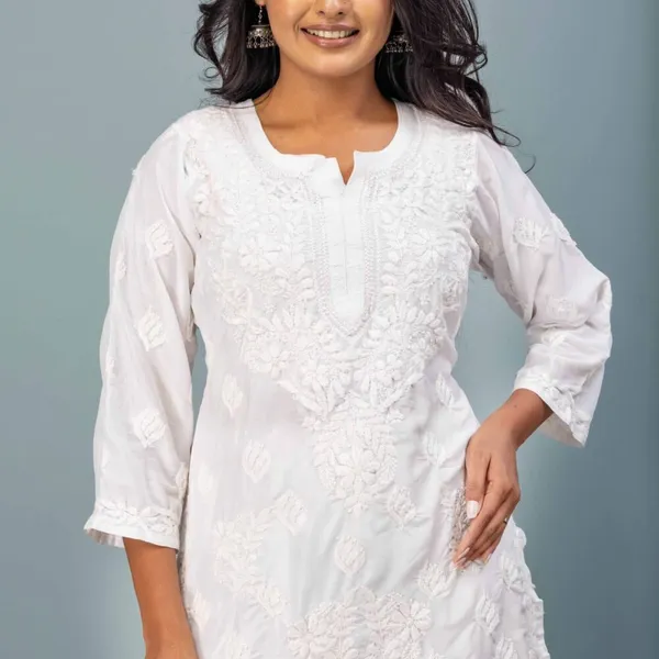 White_Muslin_Kurti_Set