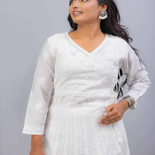 Hand_Crafted_Lucknowi_Chikankari_Mul_Chanderi_White_Anarkali