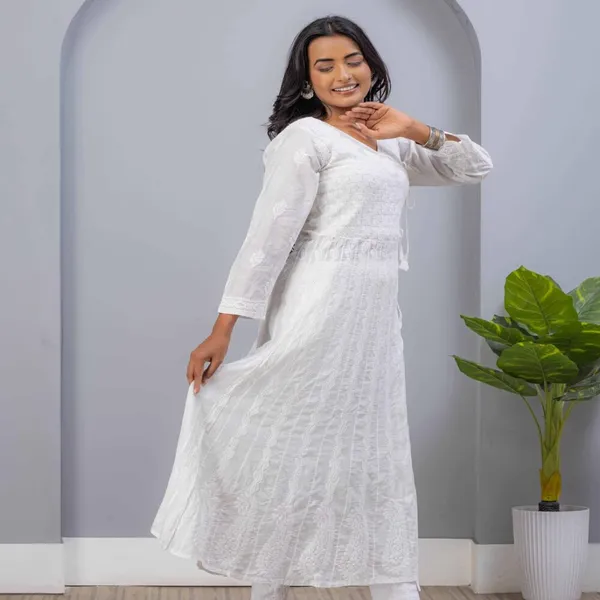 Hand_Crafted_Lucknowi_Chikankari_Mul_Chanderi_White_Anarkali