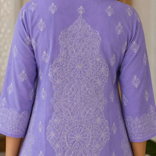 Lavender_Hand_Embroidered_Lucknowi_Chikankari_Akira_Cotton_Kurti