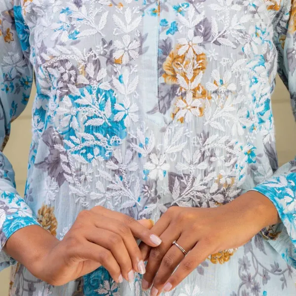 Sky_Blue_Floral_Mul_Cotton_Kurti_Set