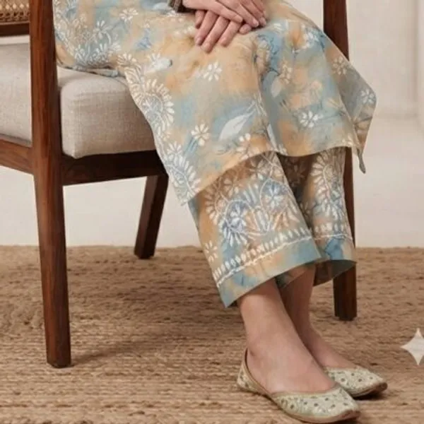 Powder_Blue_With_Peach_Hand_Embroidered_Lucknowi_Chikankari_Floral_Cotton_Kurti_Palazzo_Set