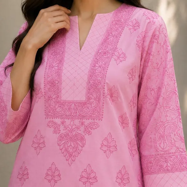Soft_Pink_Handcrafted_Lucknowi_Chikan_Cotton_Kurti_With_Full_Jaal_Sleeves