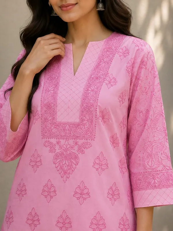 Soft_Pink_Handcrafted_Lucknowi_Chikan_Cotton_Kurti_With_Full_Jaal_Sleeves