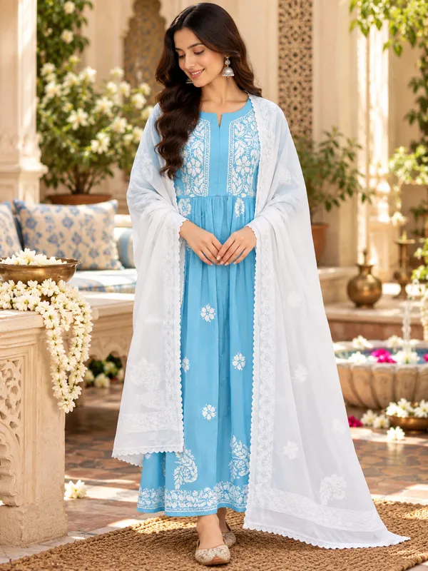 White_Hand_Embroidered_Lucknowi_Chikankari_Pure_Soft_Cotton_Dupatta