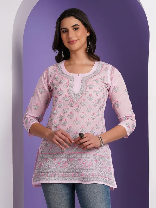 Baby_Pink_Hand_Embroidered_Chikan_Cotton_Top_With_Contrast_Thread_Work