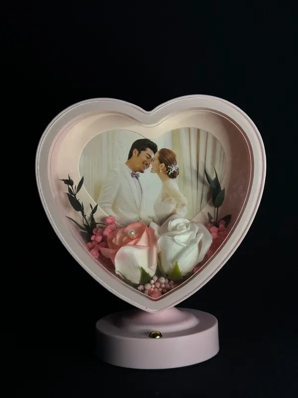 Heart_Shaped_Photo_Lamp