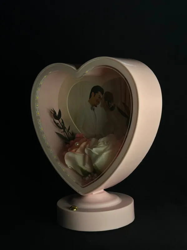 Heart_Shaped_Photo_Lamp