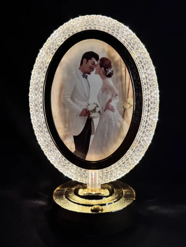 Oval_Shaped_Photo_Lamp