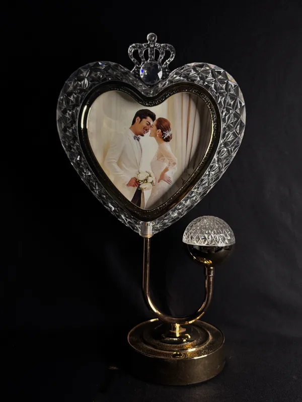 Heart_Shaped_Photo_Lamp