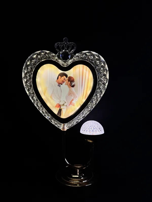 Heart_Shaped_Photo_Lamp