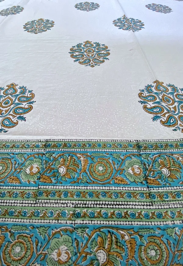 Hand_Blockprinted_Cotton_Double_Bedsheet_With_Pillow_Covers