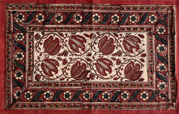 Hand_Blockprinted_Kalamkari_Cotton_Double_Bedsheet_With_Pillow_Covers