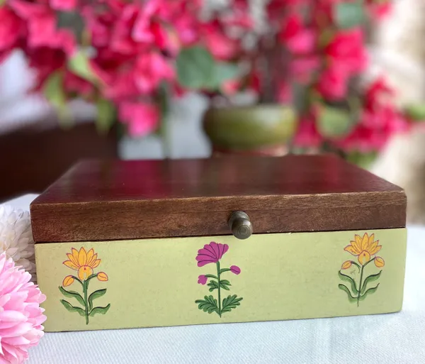 Handpainted_Antique_Look_Wooden_Box_Pale_Green