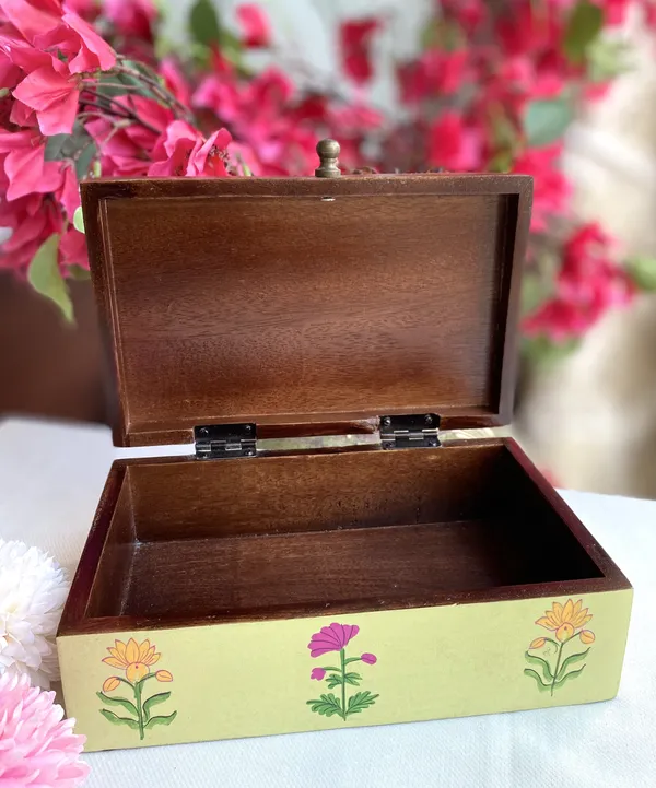 Handpainted_Antique_Look_Wooden_Box_Pale_Green