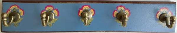 Handpainted_Antique_Look_Wooden_Wall_Hanger_With_5_Hooks_Rustic_Blue
