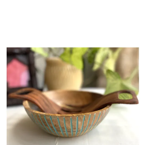 Handcrafted_Carved_Mango_Wood_Salad_Bowl