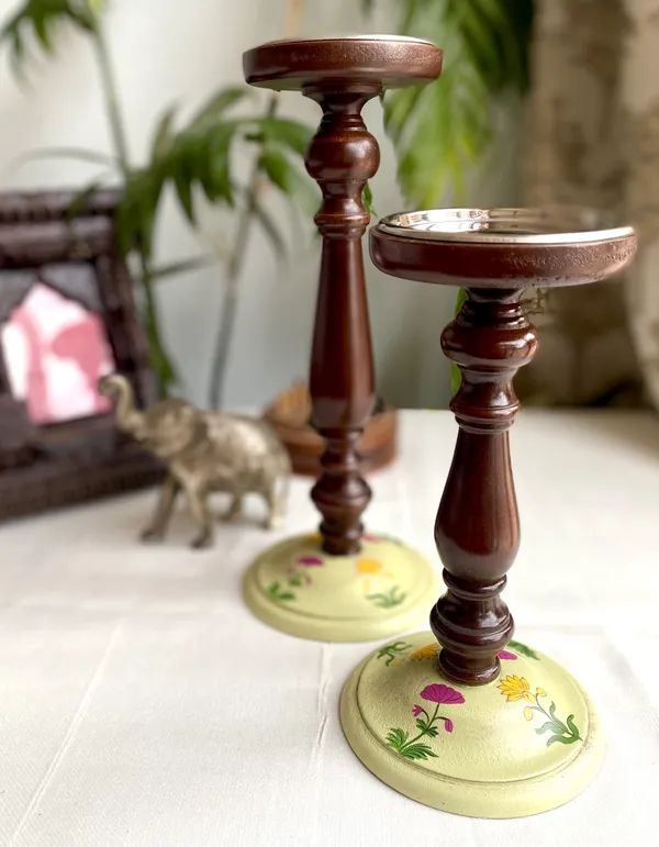 Handpainted_Antique_Look_Wooden_Candle_Holder_Pale_Green_Small