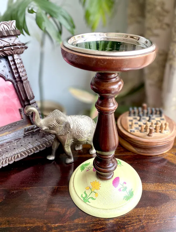 Handpainted_Antique_Look_Wooden_Candle_Holder_Pale_Green_Small