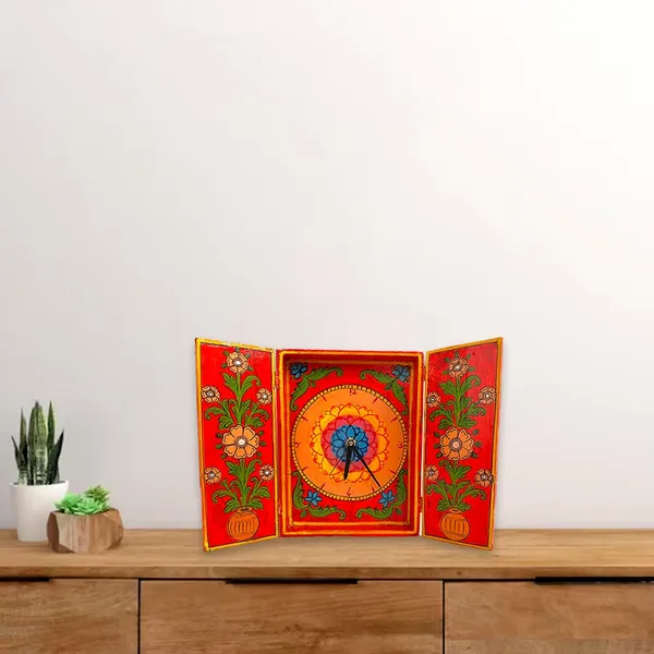Wooden_Handpainted_Table_Clock_From_Bassi_Chittorgarh