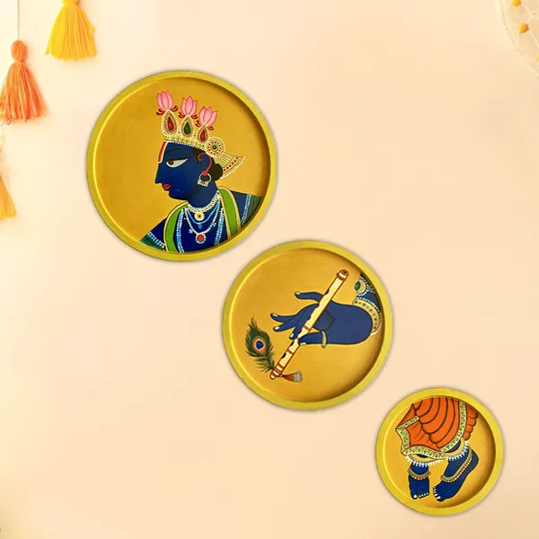 Handpainted_Wooden_Wall_Plate_Round_Set_Of_3_Krishna