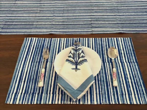 Hand_Block_Printed_Dining_Mats_Napkin_Runner_Set_(1_Runner,_6_mats_and_6_napkins)