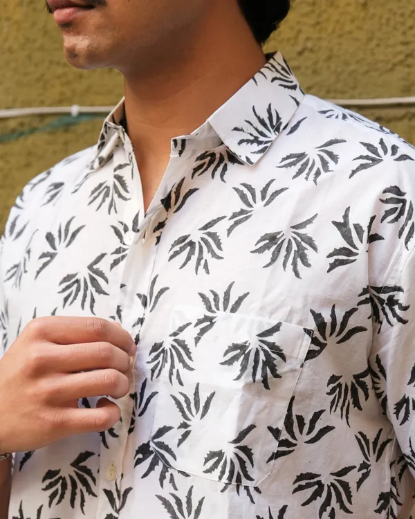 Hand_Blockprinted_Cotton_Half_Sleeve_Shirt_For_Men_Regular_Fit_White_Dark_Grey_Floral