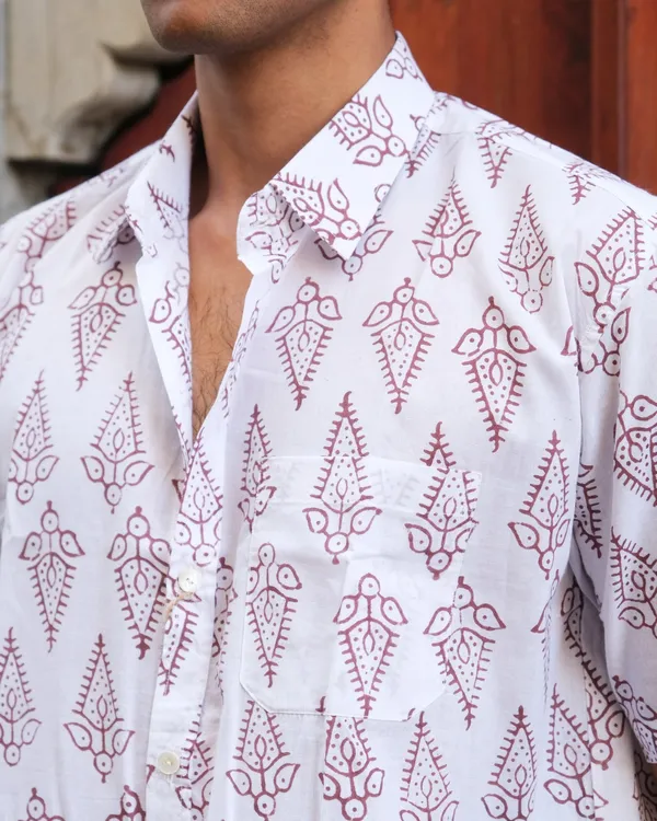 Hand_Block_Printed_Cotton_Half_Sleeve_Shirt_For_Men_Regular_Fit_White