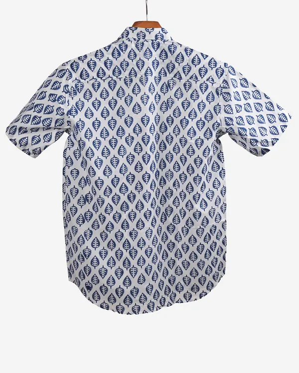 Hand_Blockprinted_Cotton_Half_Sleeve_Shirt_For_Men_Regular_Fit_White_Blue_Motifs