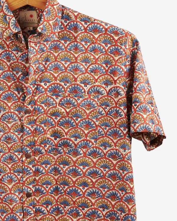 Hand_Blockprinted_Cotton_Half_Sleeve_Shirt_For_Men_Regular_Fit_Beige_Blue_Motifs