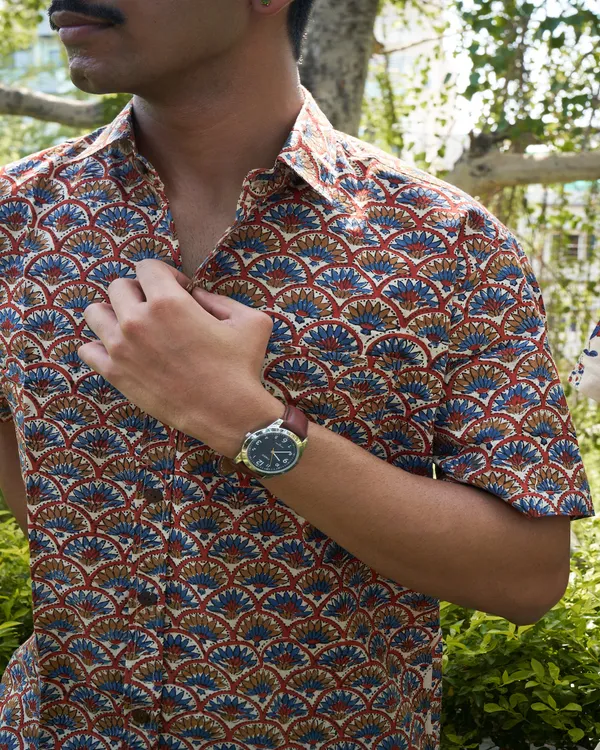 Hand_Blockprinted_Cotton_Half_Sleeve_Shirt_For_Men_Regular_Fit_Beige_Blue_Motifs