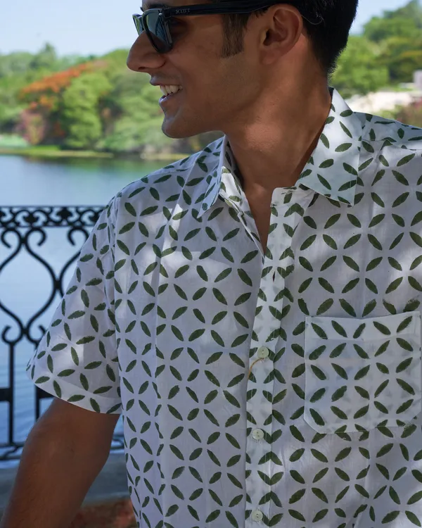 Hand_Blockprinted_Cotton_Half_Sleeve_Shirt_For_Men_Regular_Fit_White_Green_Motifs