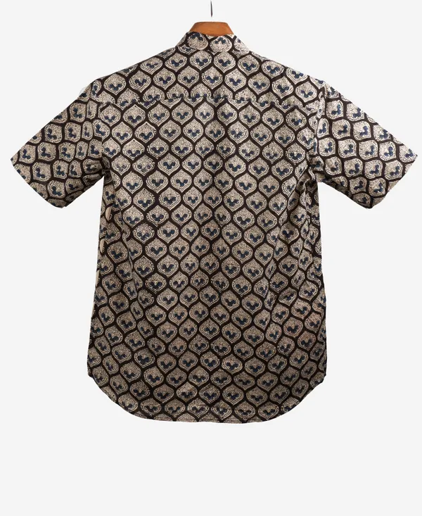 Hand_Blockprinted_Cotton_Half_Sleeve_Shirt_For_Men_Regular_Fit_Black