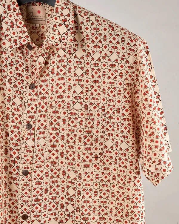 Hand_Blockprinted_Cotton_Half_Sleeve_Shirt_For_Men_Regular_Fit_Beige_Geometric_Pattern