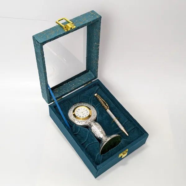 Handcrafted_Silver_Table_Clock_With_Silver_Ballpoint_Pen_Default_Title